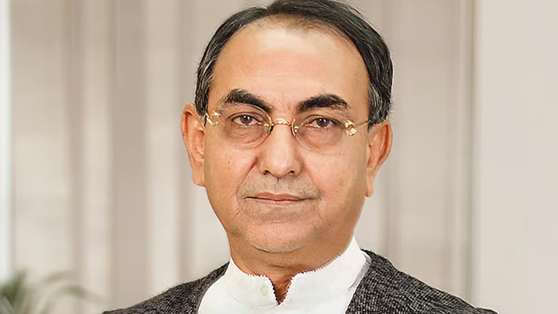 এয়ার অ্যাম্বুল্যান্সে সিঙ্গাপুরে নেওয়া হচ্ছে মির্জা আব্বাসকে