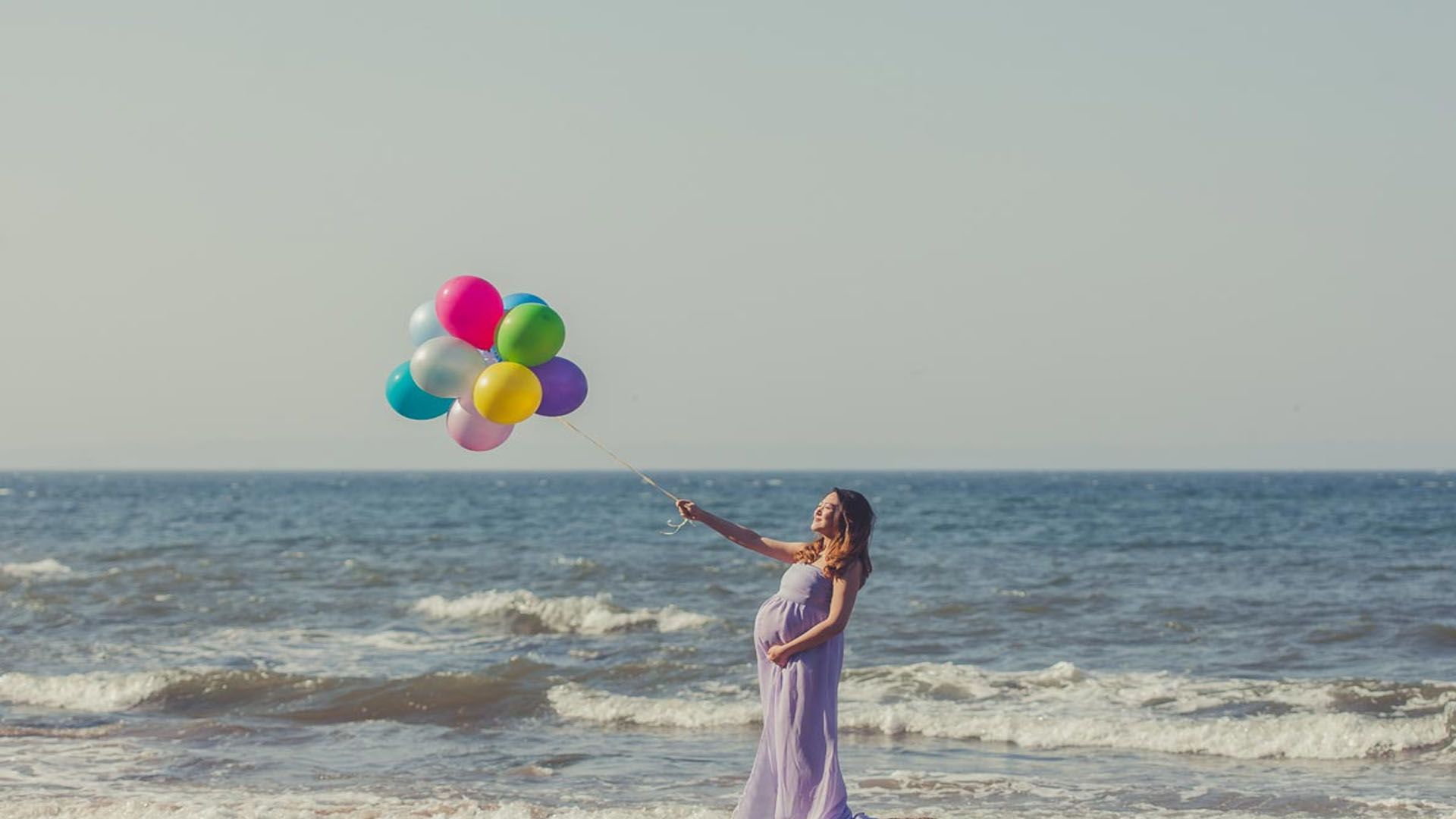 ছবির পাতায় মাতৃত্বের গল্প