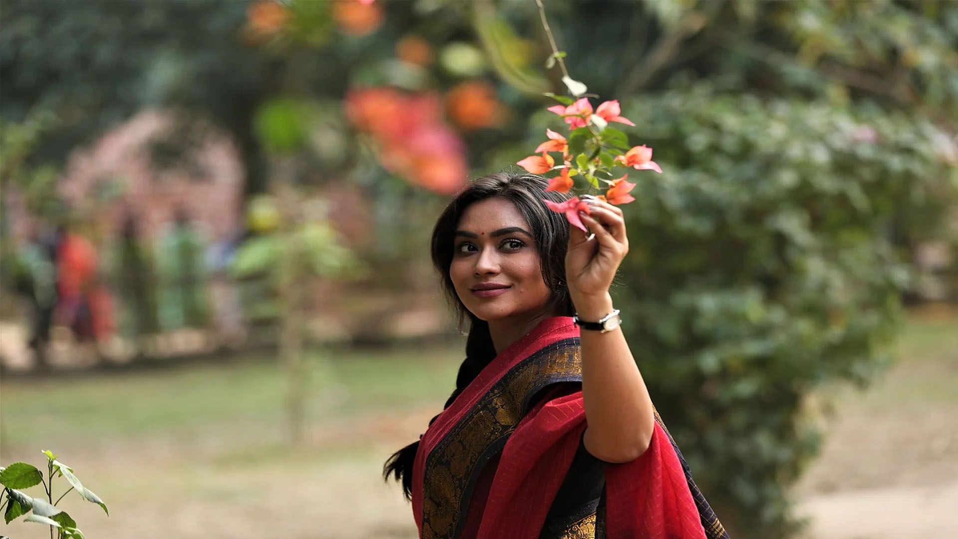 সোশ্যাল মিডিয়ায় ঢুকলে মনে হয় ক্রাইম প্যাট্রল দেখছি: মম