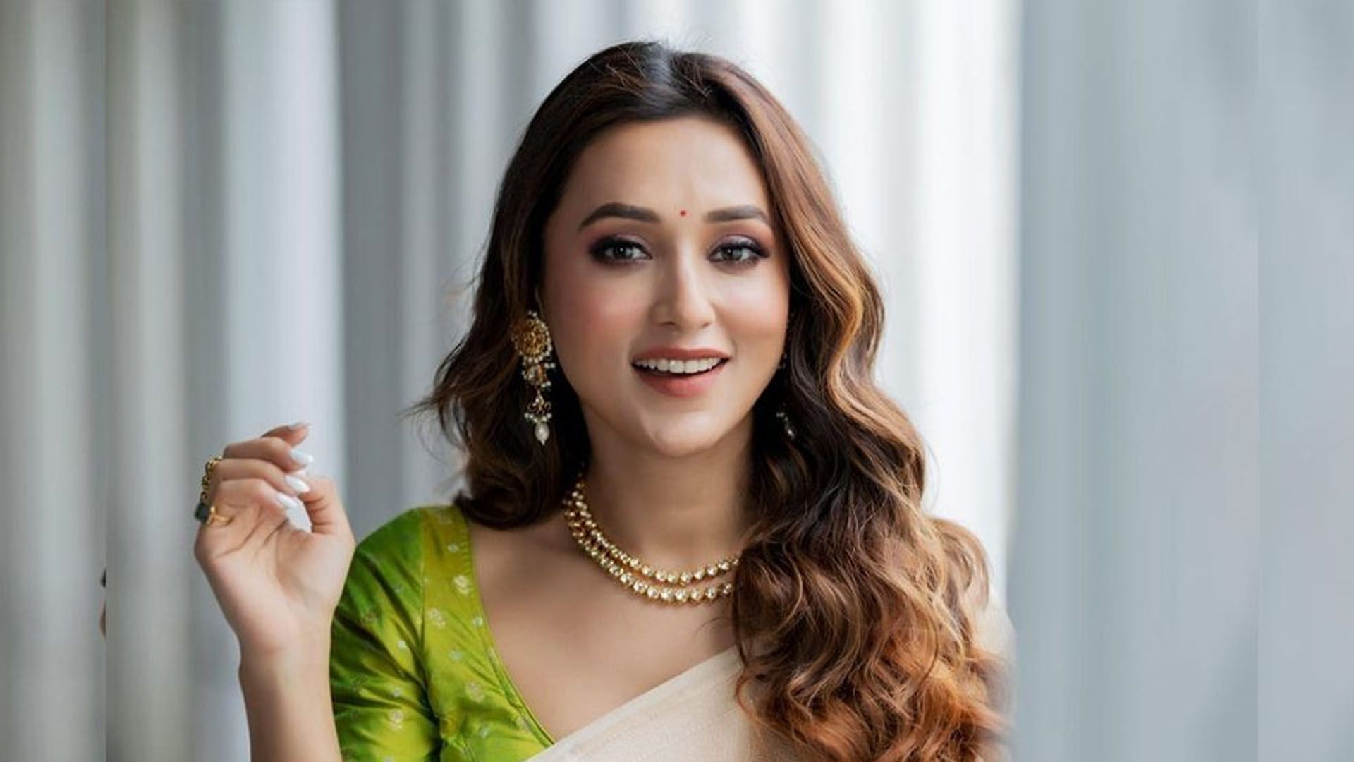 পাহাড়ের শহর থেকেই জীবেনর নতুন অধ্যায় শুরু করতে যাচ্ছেন মিমি