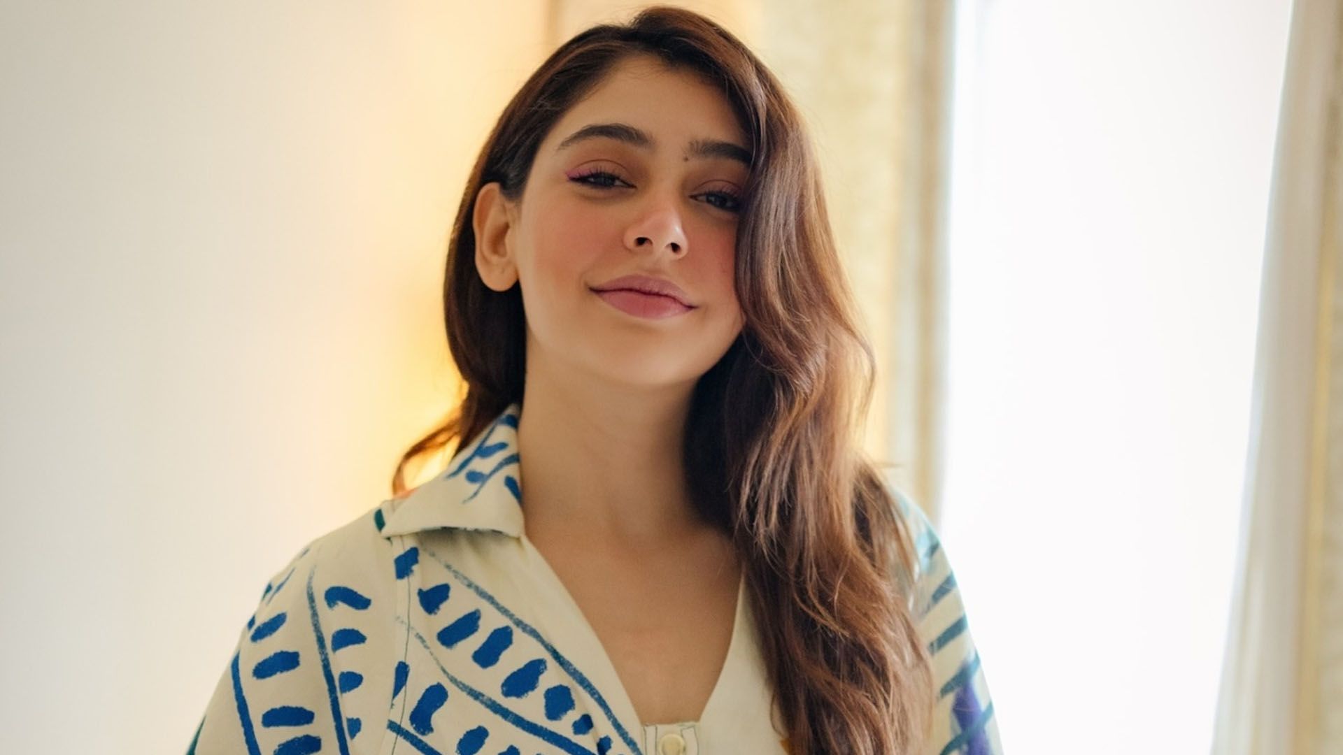 অভিনয়ের সুযোগ পেতে শারীরিক সম্পর্কের চাপ দেয়া হতো অভিনেত্রী নীতি টেইলরকে