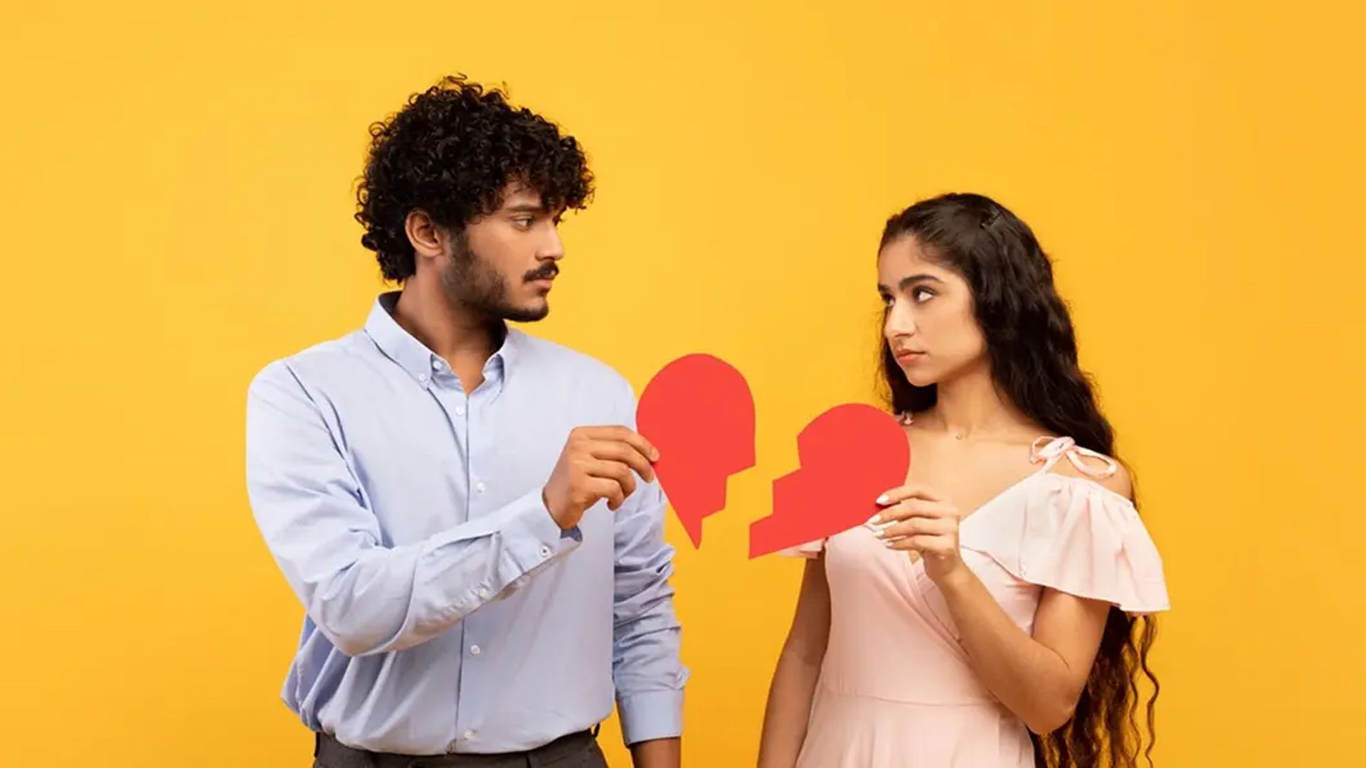 সম্পর্কের জট: সংকেত দেয় আগেভাগেই